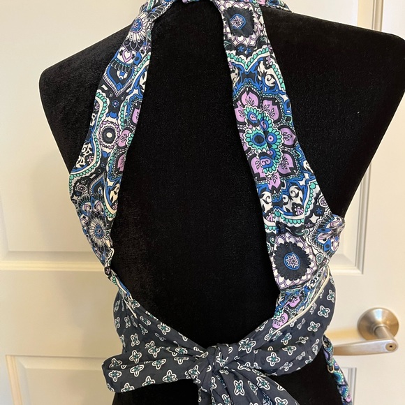 Pants and crop top, two piece. Multi coloured. - Picture 2 of 2